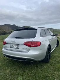 Audi A4 2012 photo 4