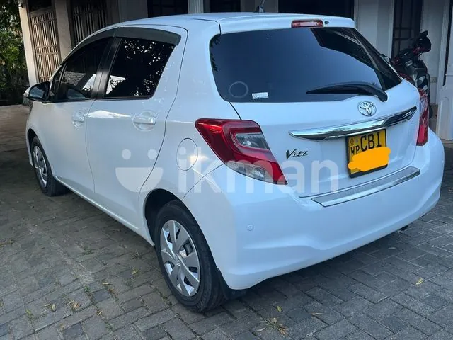 Toyota Vitz 2016 photo 3