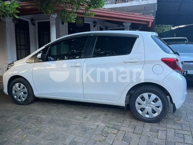 Toyota Vitz 2016 photo 5