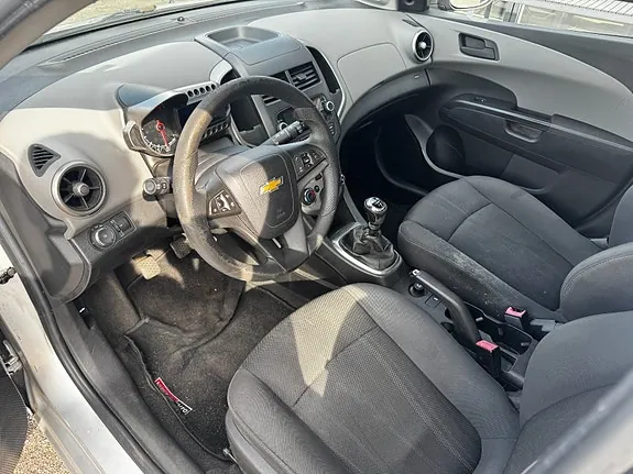 Chevrolet Aveo 2011 photo 5