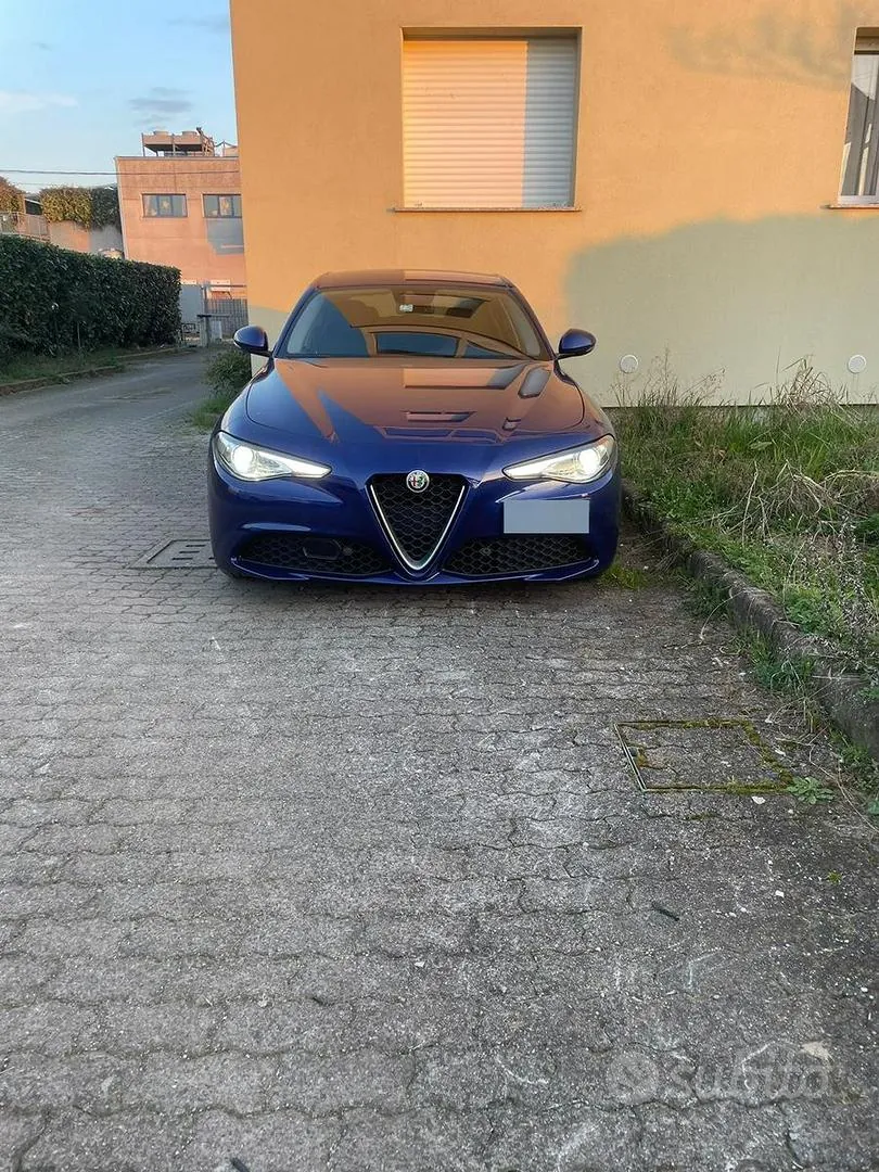 Alfa Romeo Giulia 2021 photo 4