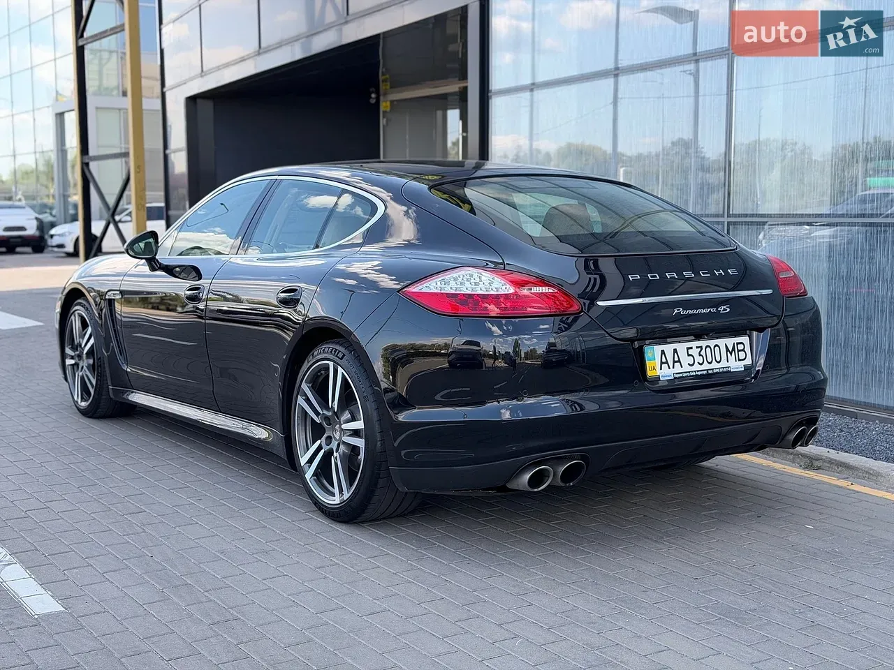 Porsche Panamera 2012 photo 5