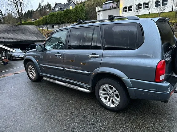 Suzuki Xl7 2006 photo 4