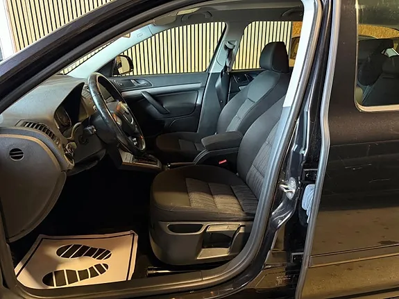 Skoda Octavia 2011 photo 5