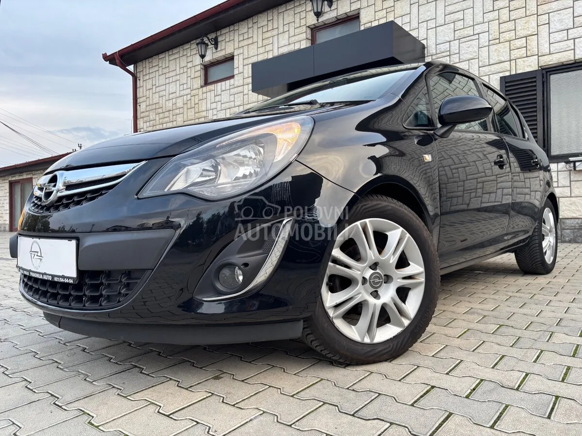 Opel Corsa D 2014 photo 2