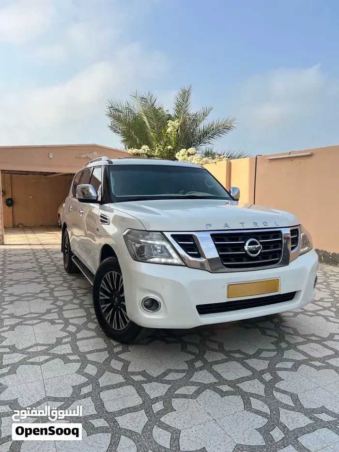 Nissan Patrol 2011 photo 4