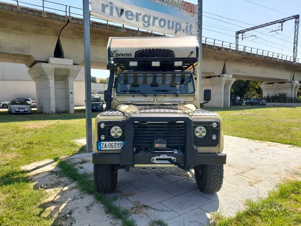 Land Rover Defender 2006 photo 3