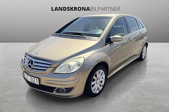 Mercedes-Benz B180