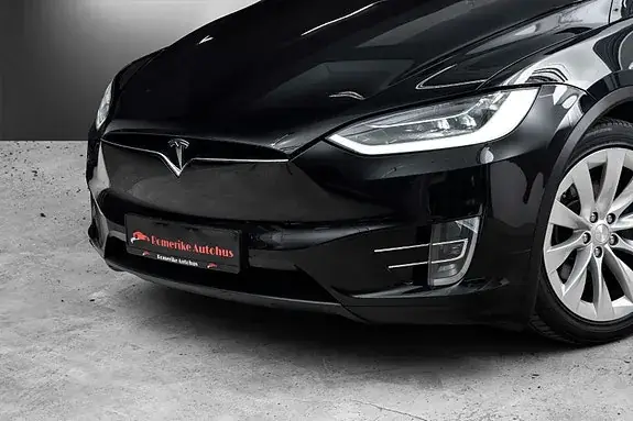 Tesla Model X 2019 photo 2