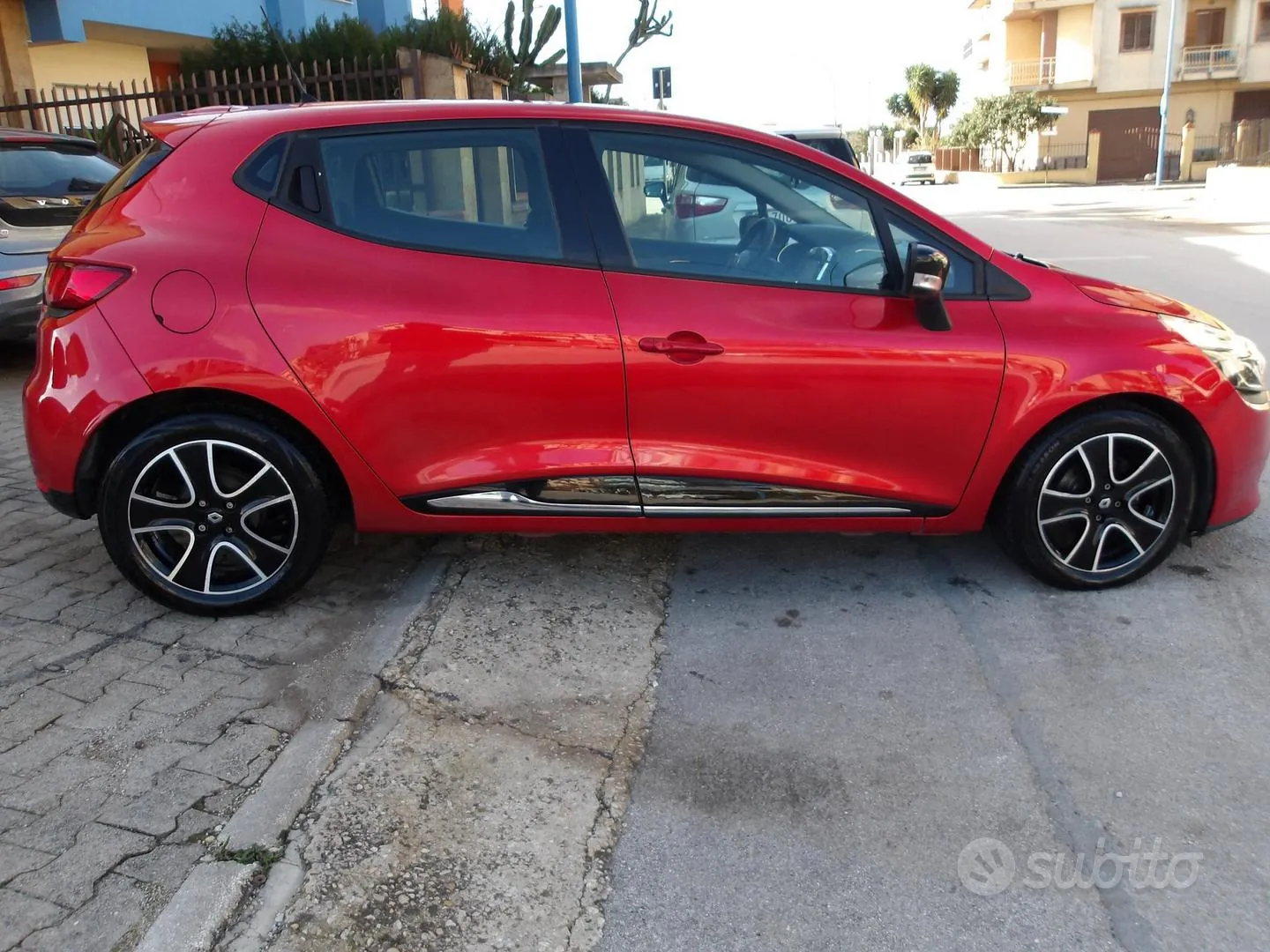 Renault Clio 2015 photo 4