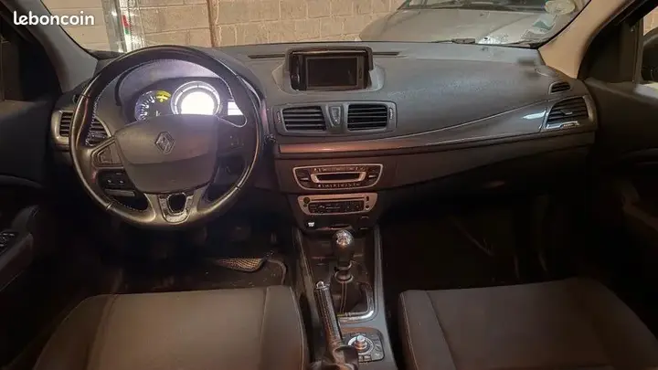 Renault Megane 2015 photo 3
