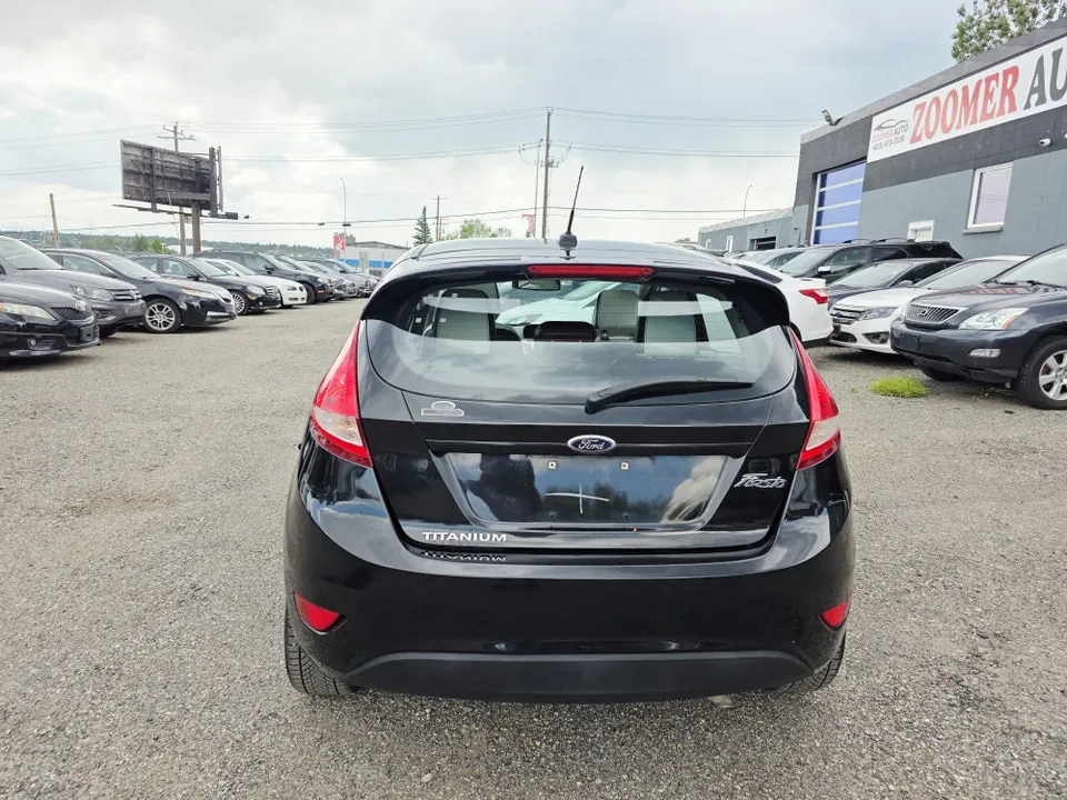 Ford Fiesta 2013 photo 5