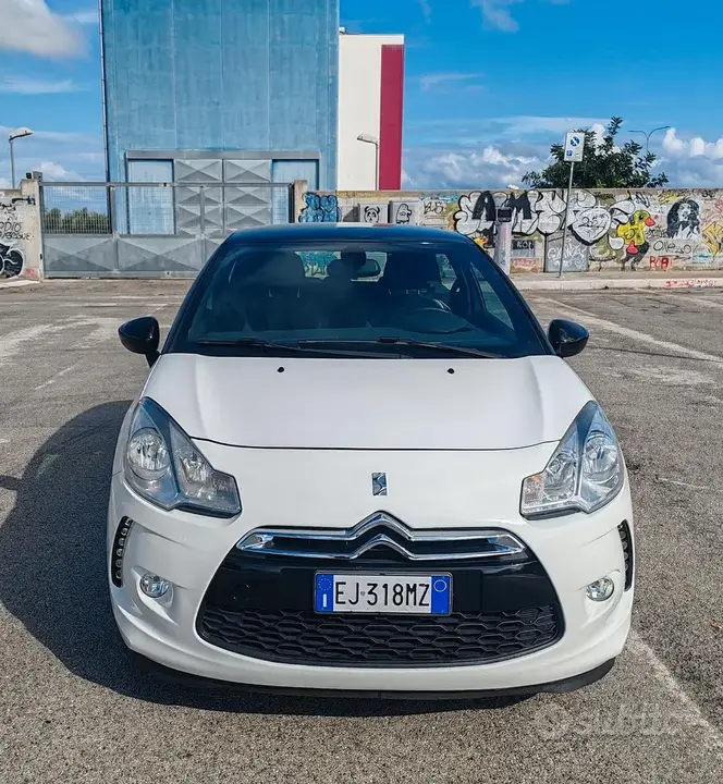 Citroen Ds3 2011 photo 2
