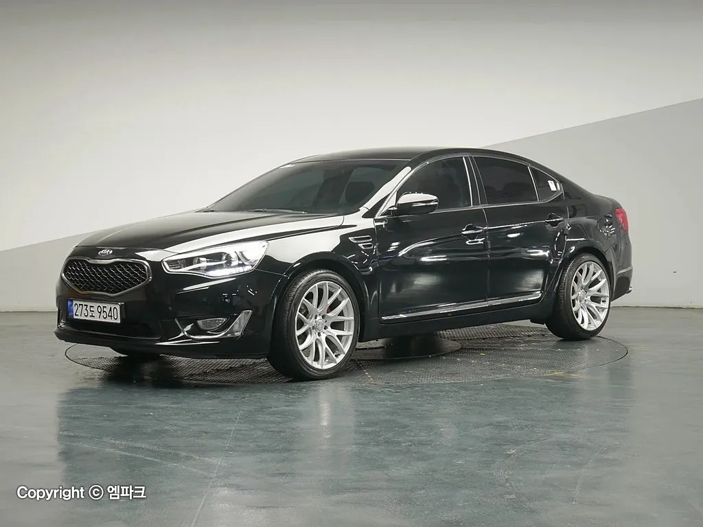 Kia K7 2013 photo 2