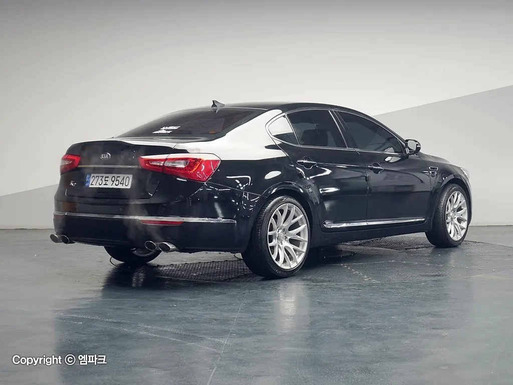 Kia K7 2013 photo 4