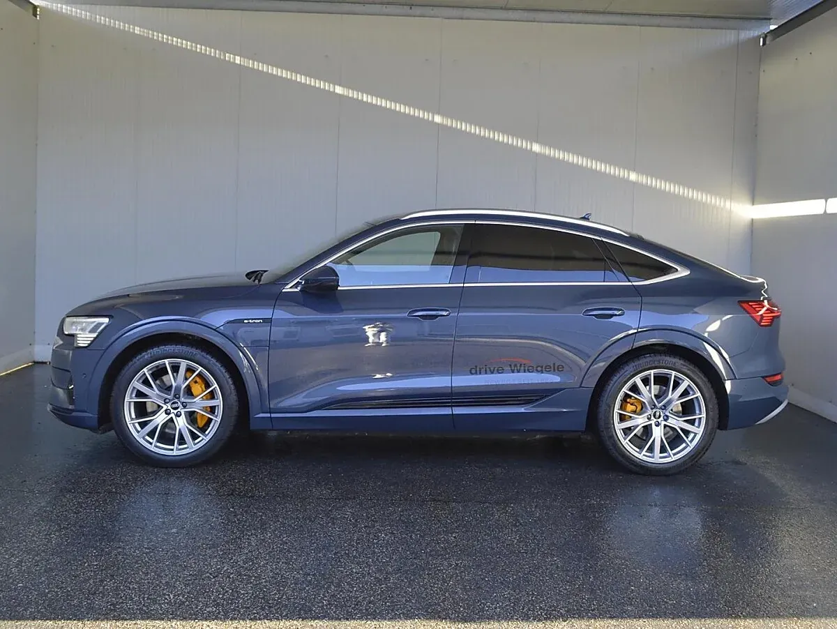 Audi E-Tron 2021 photo 3
