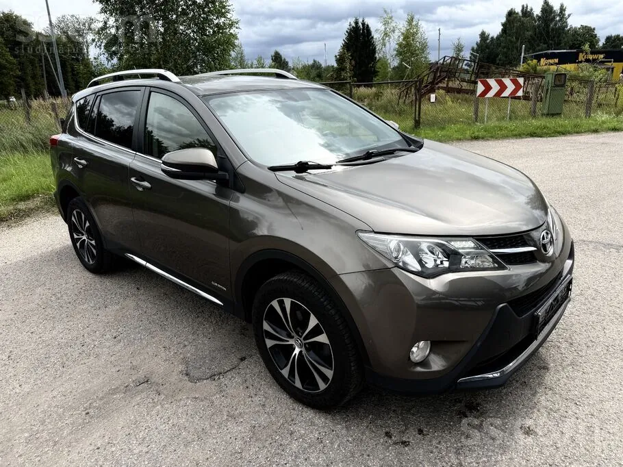 Toyota Rav4 2015 photo 3