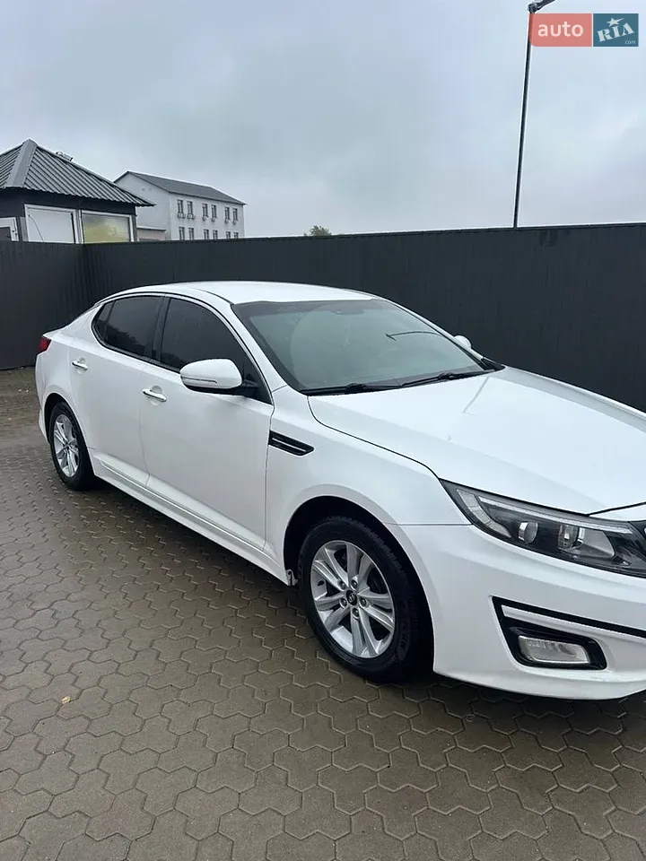 Kia K5 2013 photo 4