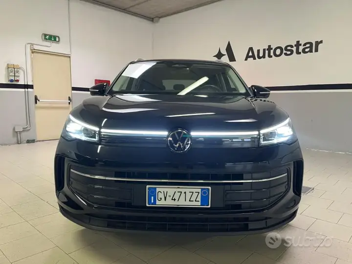 Volkswagen Tiguan 2024 photo 2