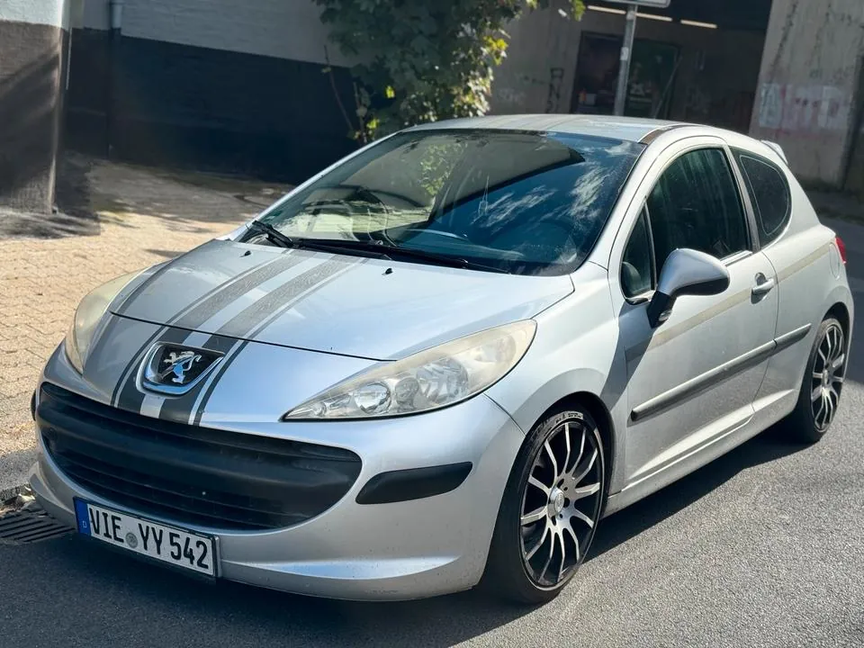 Peugeot 207