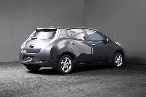 Nissan Leaf 2013 photo 5