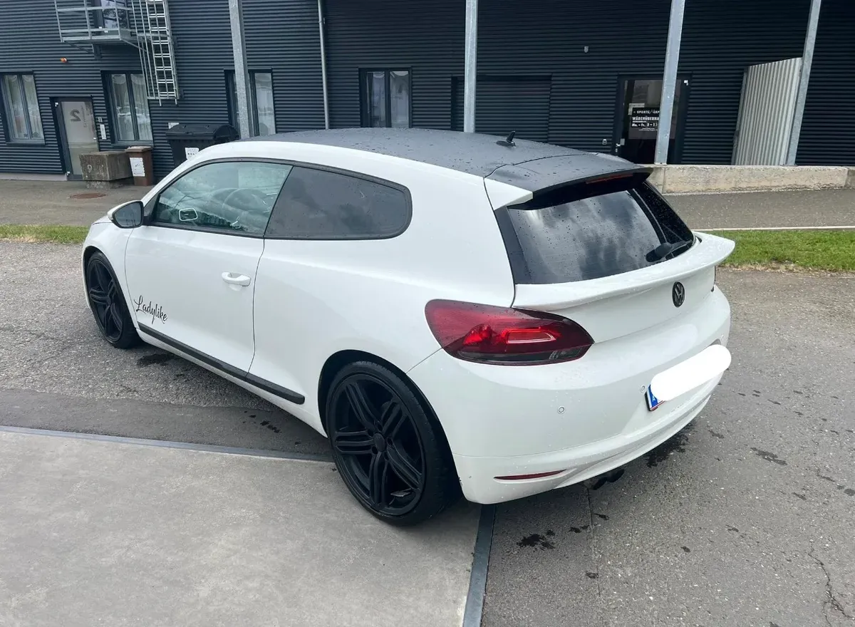 Volkswagen Scirocco 2011 photo 3
