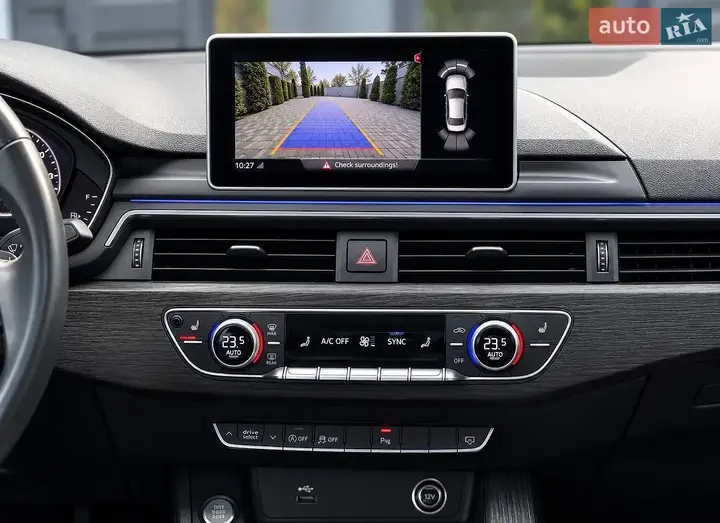 Audi A4 2018 photo 2