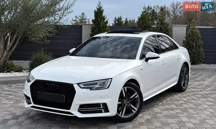 Audi A4 2018 photo 4