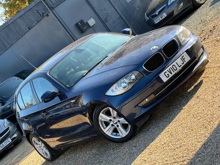 BMW 1 Series 2010 photo 3