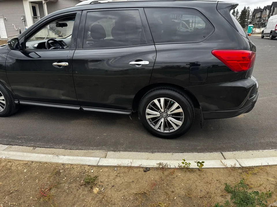Nissan Pathfinder 2018 photo 4