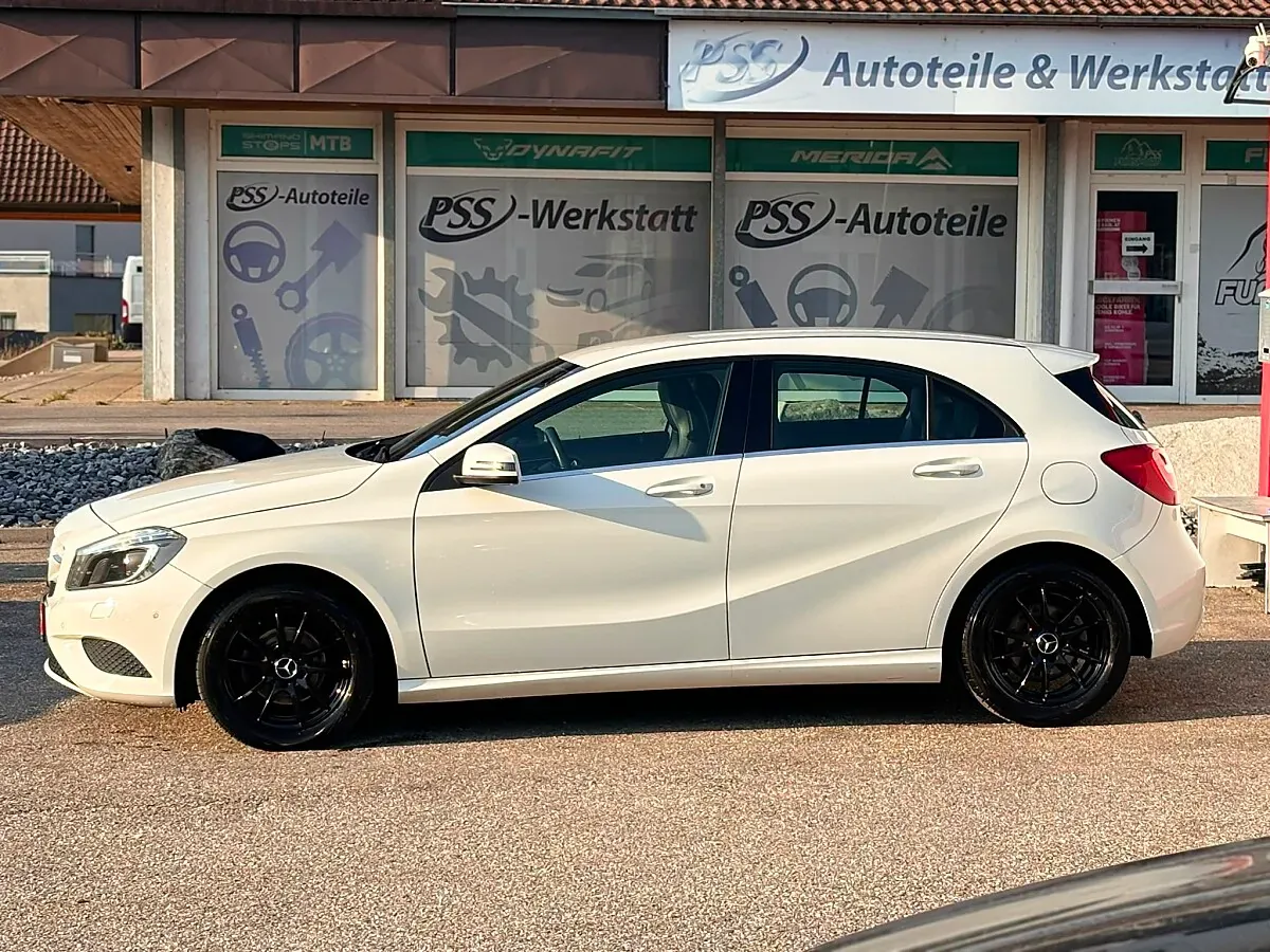 Mercedes-Benz A-Class 2014 photo 2