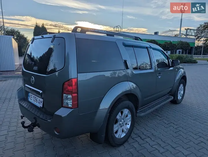 Nissan Pathfinder 2006 photo 5
