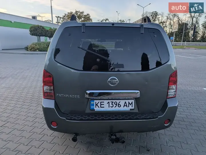Nissan Pathfinder 2006 photo 4