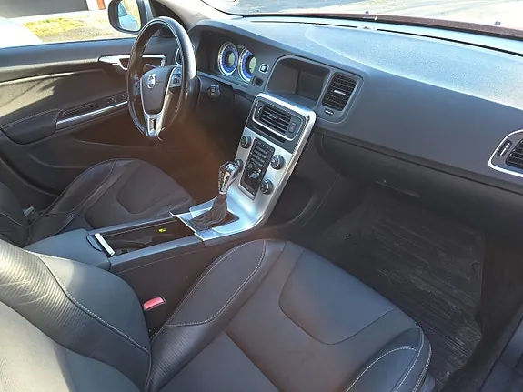 Volvo V60 2012 photo 5