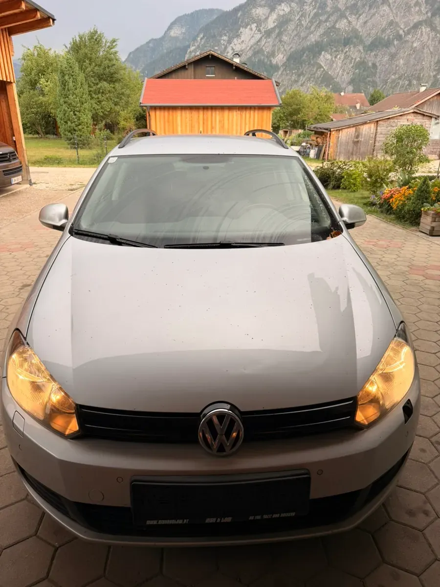 Volkswagen Golf 2010 photo 3