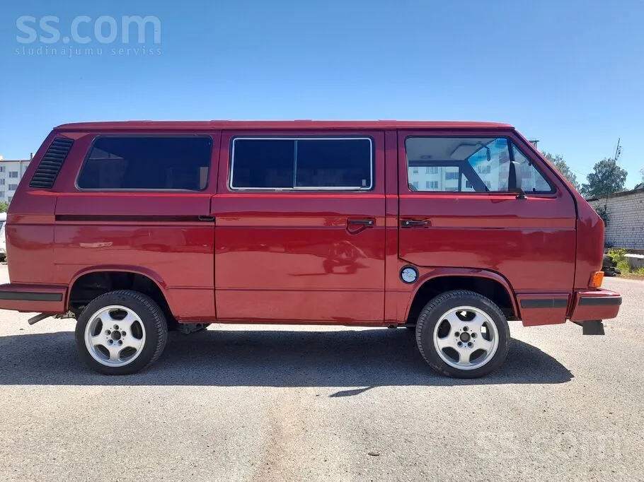 Volkswagen Multivan 1988 photo 3