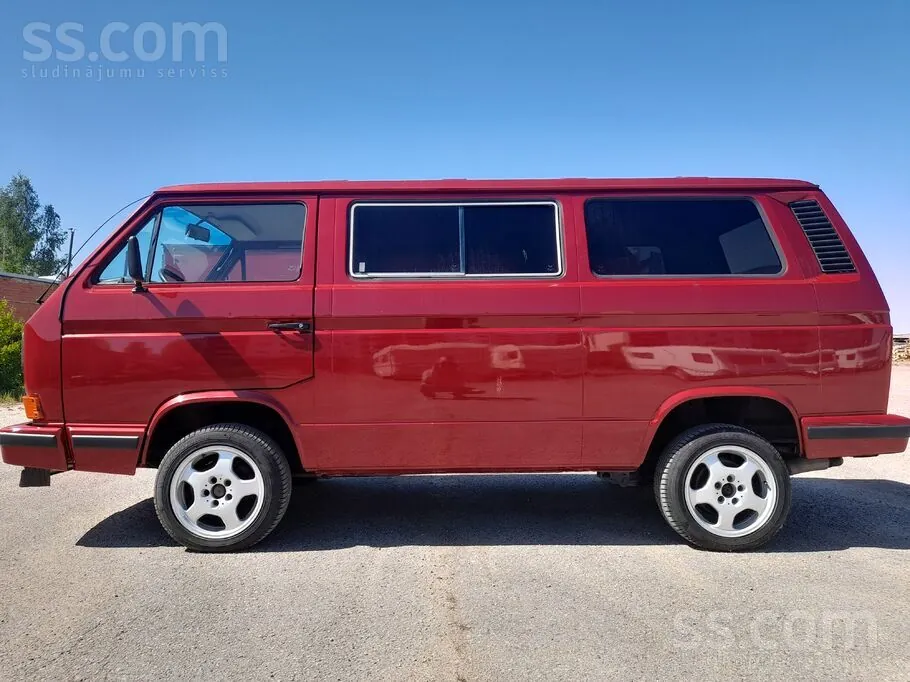 Volkswagen Multivan 1988 photo 4