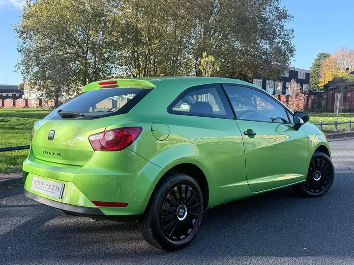 Seat Ibiza 2012 photo 3