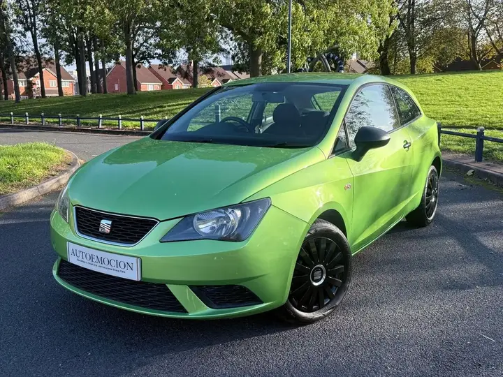 Seat Ibiza 2012 photo 2