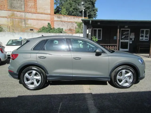 Audi Q3 2020 photo 2