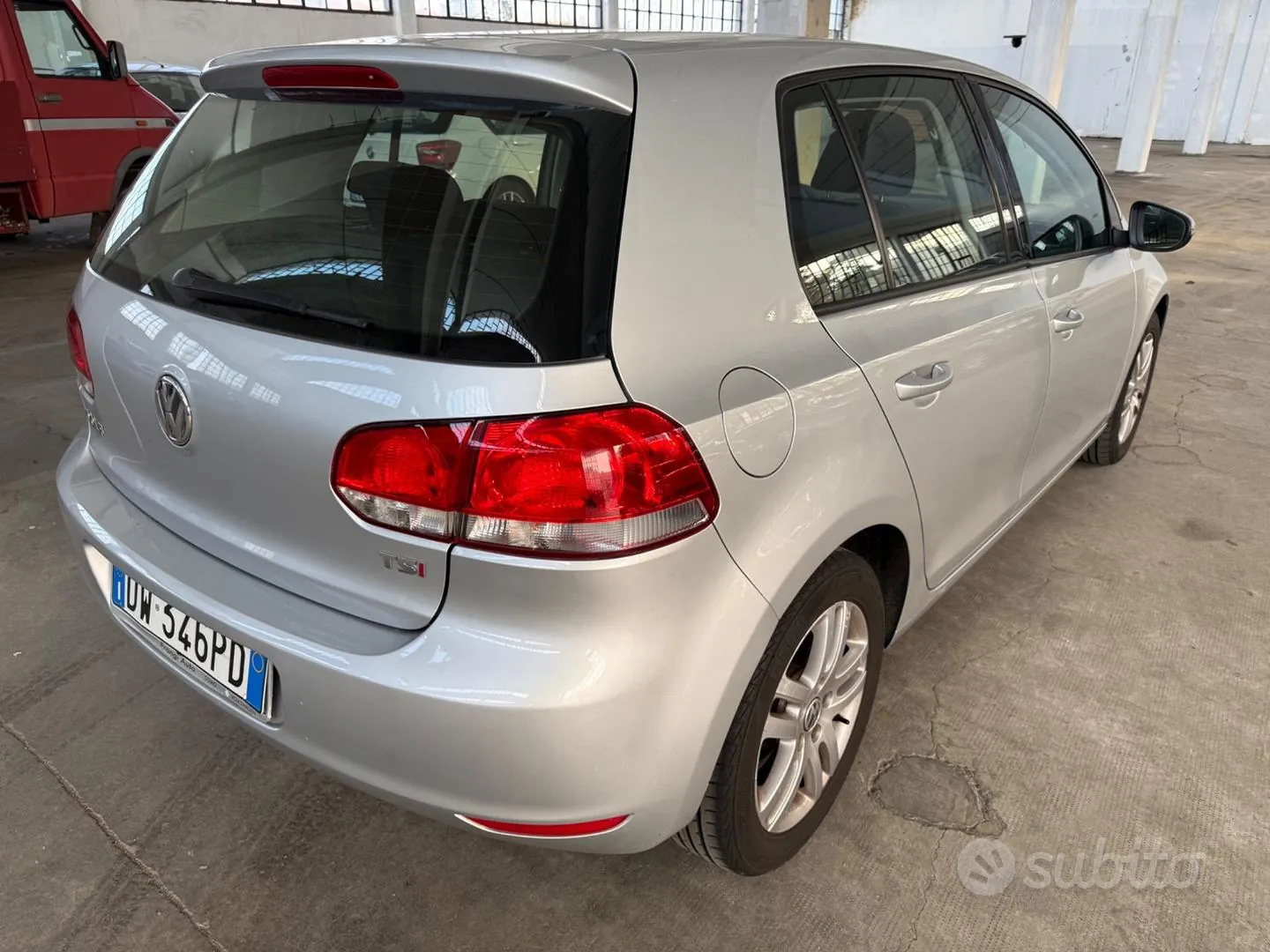 Volkswagen Golf 2010 photo 2