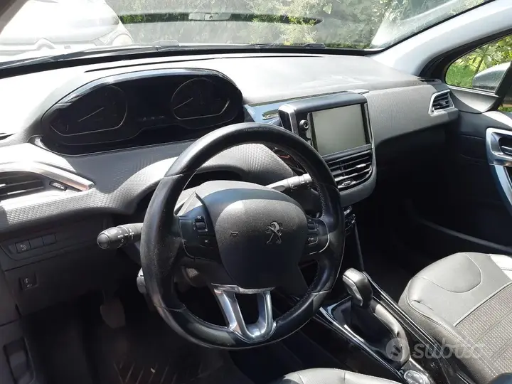Peugeot 2008 2017 photo 5