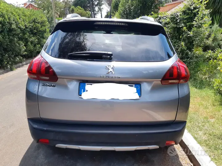 Peugeot 2008 2017 photo 2