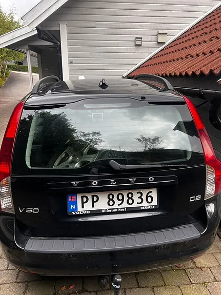 Volvo V50 2010 photo 2