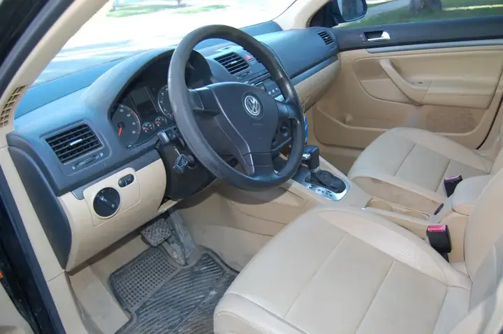 Volkswagen Jetta 2027 photo 5