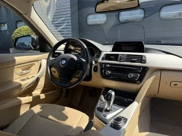 BMW 3 Series 2018 photo 3