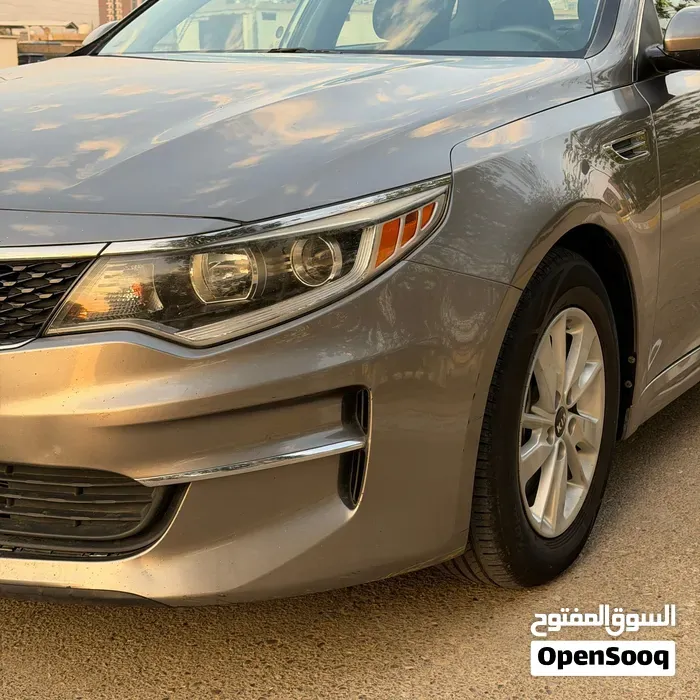 Kia Optima 2018 photo 2