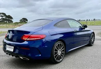 Mercedes-Benz C 300 2017 photo 4