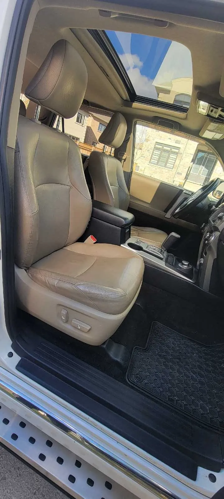 Toyota 4Runner 2011 photo 3