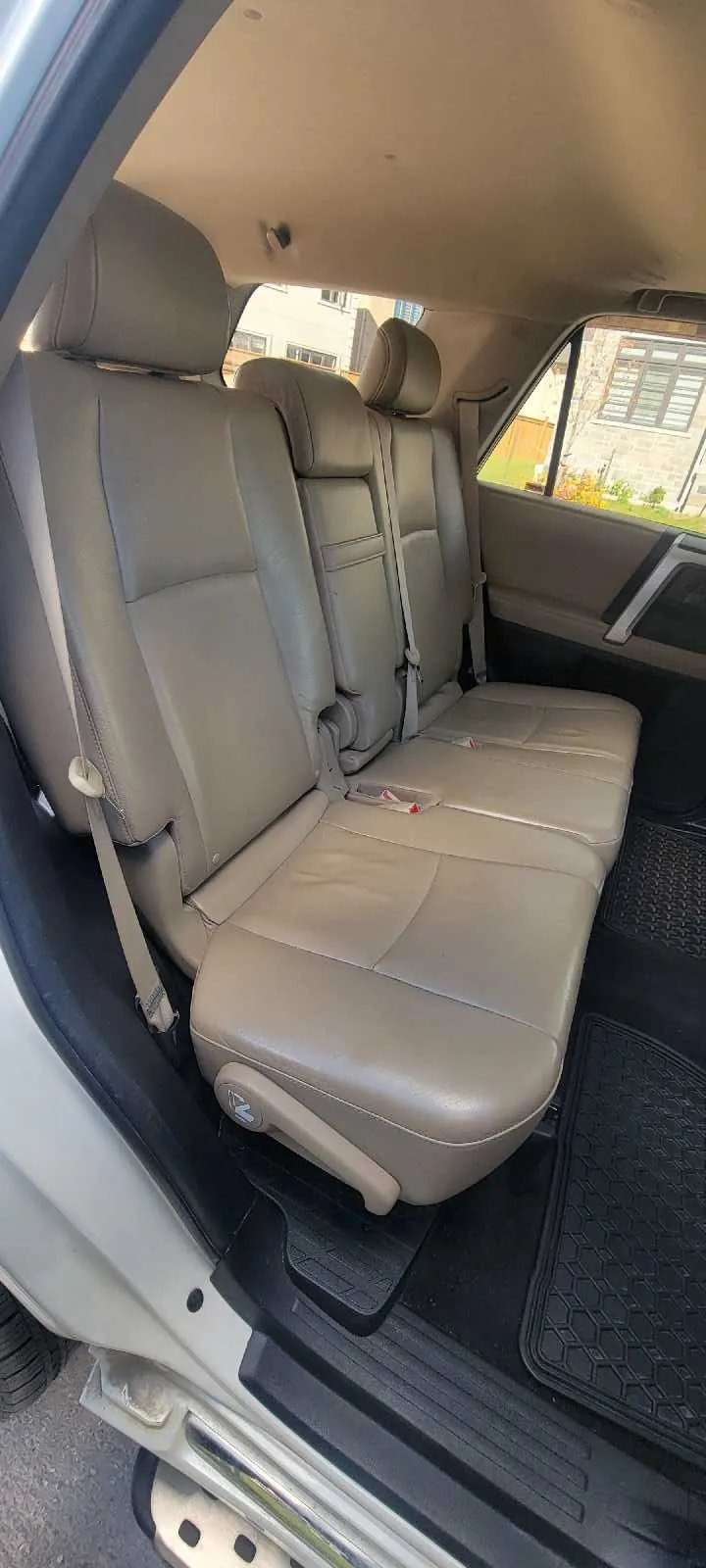 Toyota 4Runner 2011 photo 5